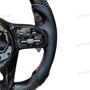 Approvisionnement en gros de cuir en fibre de carbone neuf pour volant de <span class=keywords><strong>Mercedes</strong></span>-Benz G500 et autres modèles - Product Image 3