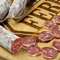 Salami italien de qualité supérieure, à grains moyens, en boîte synthétique, viande de porc, pour la vente en gros
