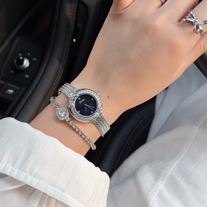 Montre à quartz pour femme Scottie 9870 Starlight Pearl Milanese Mesh Strap Design, montre de luxe pour les sorties et les voyages - Product Image 5