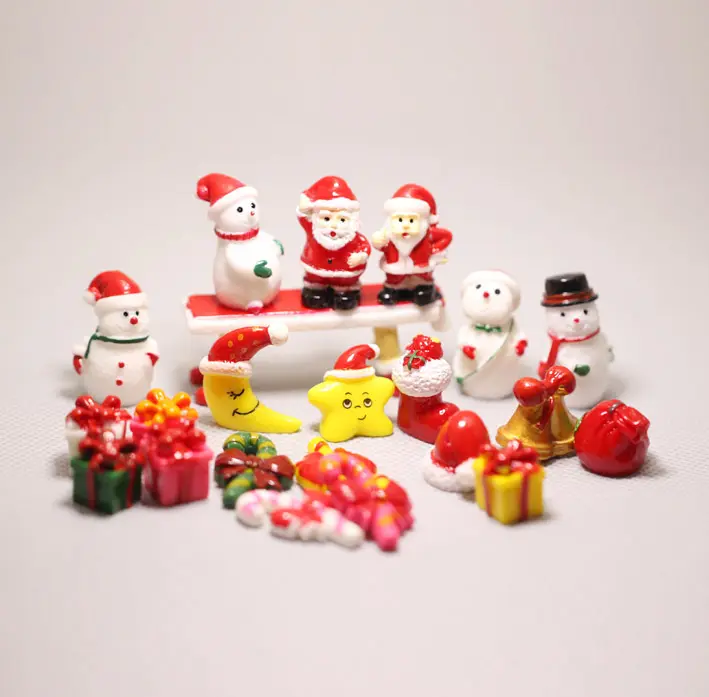 חג מולד קישוט איש שלג סנטה קלאוס קב מיני גן מיניאטורי בובת Hoouse צלמיות DIY נוף חומר ילדים מתנה