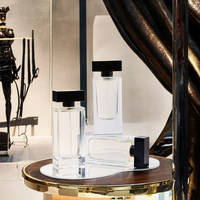 Flacon de parfum carré de luxe en verre à fond épais transparent 30ml 50ml 100ml avec couvercle noir et pulvérisateur à sertir, lot de 100 pièces