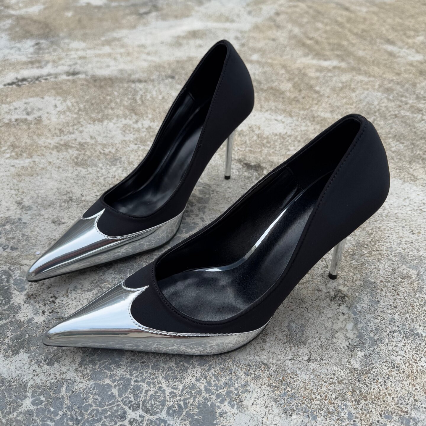 Black/Siliver