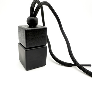 Mini 8ml Glass Essential Oil <strong>Diffuser</strong> Bottle Wooden Cap Empty Hanging <strong>Clip</strong> Car Perfume <strong>Diffuser</strong> <strong>Vent</strong> <strong>Clip</strong> Air Freshener Package - Product Image 6