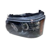 Les phares au xénon du système d'éclairage du pare-chocs avant du Range Rover Sport L320 sont utilisés pour les années 2010-2013