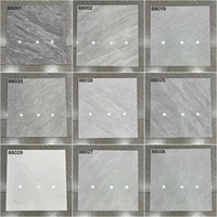Carreaux de porcelaine effet marbre brillant 800x800 à veinage continu pour sols de hall d'appartement - Vente en gros