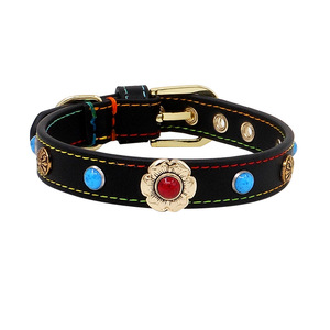 <span class=keywords><strong>Collar</strong></span> de Cuero Ecológico Zhenming con Patrón Sólido, Cintas para Mascotas, Suministros para Mascotas Transfronterizos, Joyería Elegante para el Pecho con Cierre de Botón - Product Image 1