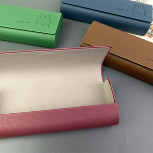 <span class=keywords><strong>Étui</strong></span> <span class=keywords><strong>à</strong></span> <span class=keywords><strong>lunettes</strong></span> rectangulaire HY Brand HYLXY, modèle personnalisé, frais et haut de gamme, pour étudiants, hommes et femmes, portable, anti-pression, impression de logo - Product Image 4