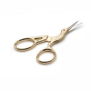 Soins personnels outils <span class=keywords><strong>de</strong></span> manucure à ongles en acier inoxydable ou <span class=keywords><strong>de</strong></span> coupe des sourcils pour femmes <span class=keywords><strong>de</strong></span> <span class=keywords><strong>ciseaux</strong></span> <span class=keywords><strong>de</strong></span> beauté - Product Image 6