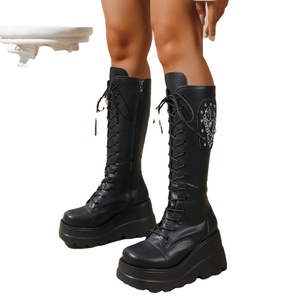 <span class=keywords><strong>Bottes</strong></span> longues à lacets et fermeture éclair latérale de style gothique américain, à semelle épaisse, punk, noires, hauteur genou, <span class=keywords><strong>bottes</strong></span> de moto Martin, pour filles branchées - Product Image 1