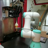 Bras robotique programmable à 6 axes pour distributeur automatique de crème glacée avec charge utile de 7 kg, rayon de travail de 819 mm et capacité de 150 à 200 pièces