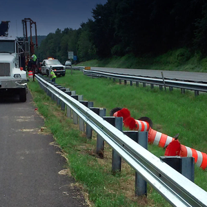 Barrera de Acero Galvanizado de Fábrica, Valla para Carreteras, Barrera de Seguridad para Carreteras - Product Image 6