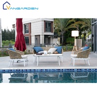 Conjunto de Sofá de Cuerda Sintética para Jardín, Patio o Terraza, Estilo Moderno de Mediados de Siglo, Cuatro Plazas, Mesa de Centro, Personalizable, para Exteriores