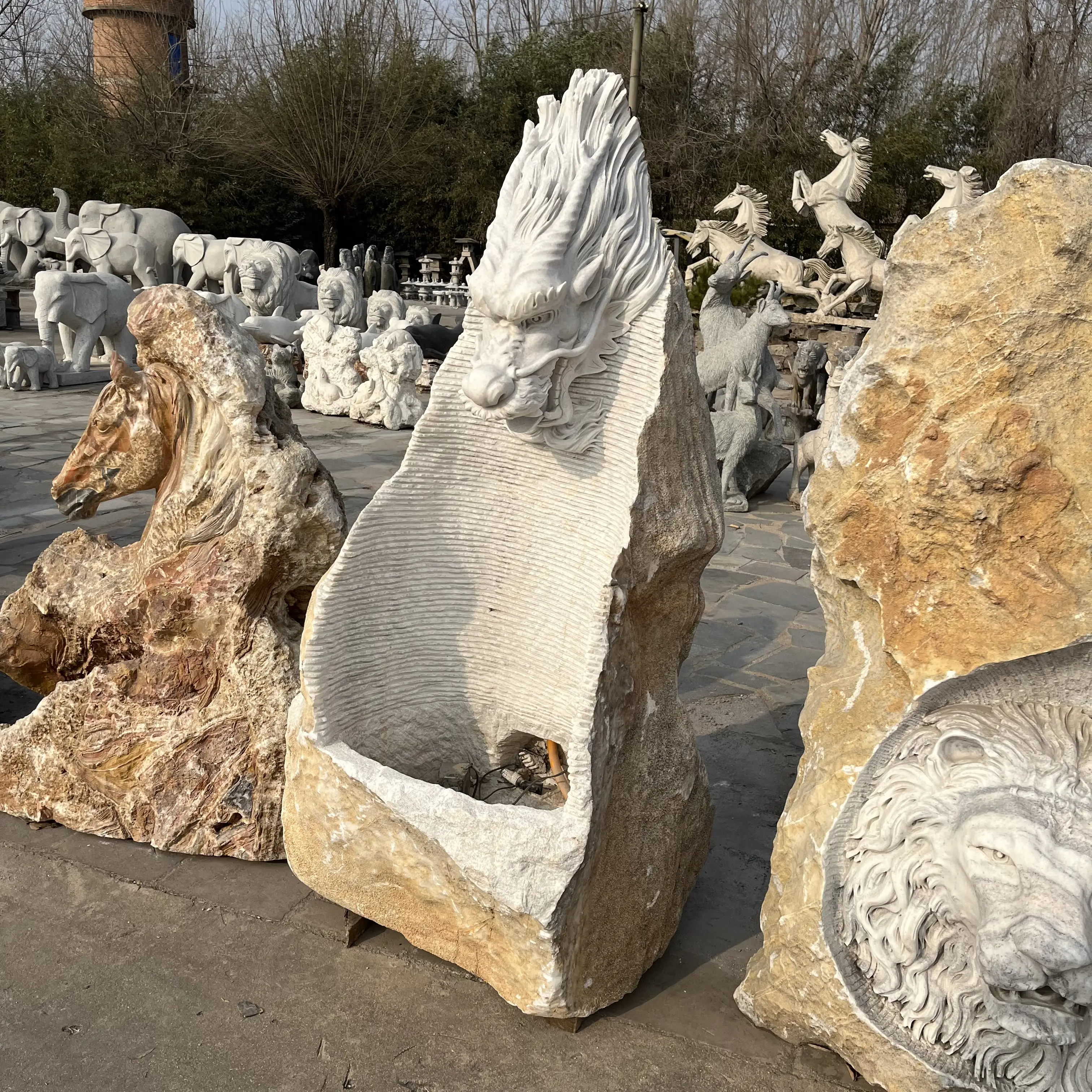 Standbeeld Tuin Steen Decoratie Marmeren Antieke Steen Outdoor Fontein Dragon Hoofd Fontein