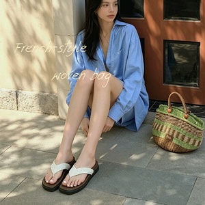 XIXITIAO Sandalias de Verano para Mujer con Tira Tejida, Punta Cuadrada, PVC, Suela Gruesa Antideslizante, <span class=keywords><strong>Chanclas</strong></span> de Moda para Vacaciones, Playa y Aire Libre - Product Image 3