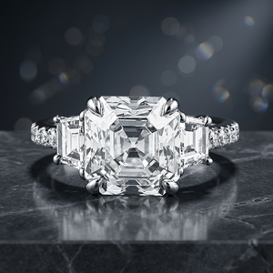 Bague de fiançailles classique en or 14 carats avec trois pierres de diamant de 3,25 carats, taille Asscher, qualité E VVS2, cultivé en laboratoire, certifié IGI, pour femme - Product Image 3