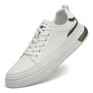 Chaussures pour hommes, nouvelle collection automne, respirantes, à semelle souple, style britannique, couleur unie blanche, baskets décontractées pour jeunes, pour l'extérieur - Product Image 1