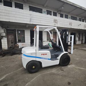 Montacargas Diésel TCM de 3 Toneladas Usado, en Buenas Condiciones, Bajo Mantenimiento, para Comercio Minorista, Manufactura y Almacenes - Product Image 3