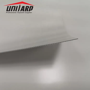 Rouleau d'auvent de bâche en <span class=keywords><strong>PVC</strong></span> blanc de tissu enduit de vinyle de tente occultante 1000d * 1000d 9*9 18oz 610gsm 800gsm - Product Image 2