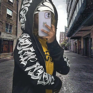 Sudadera con Capucha Unisex de Invierno, Estilo Urbano, Lavado Ácido, Estampada, Gruesa, Vintage, 100% Algodón, Diseño Asimétrico para Hombre - Product Image 3