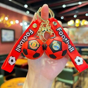 Porte-clés en plastique rouge avec emblème national <span class=keywords><strong>de</strong></span> football États-Unis-Canada-Mexique 2026, pour hommes et femmes, ornements à suspendre pour <span class=keywords><strong>sac</strong></span> d'école, clé <span class=keywords><strong>de</strong></span> voiture - Product Image 3