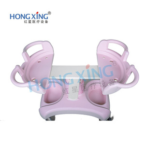 รถเข็นเด็กฮงซิง HX-B19 เตียงเด็กปรับระดับได้ ทำจากพลาสติก สำหรับใช้ในโรงพยาบาลและที่บ้าน - Product Image 1