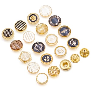 Camisa Cuadrada Personalizable al por Mayor para Hombre, Thobe Árabe con Botones Cuadrados Decorativos - Product Image 4