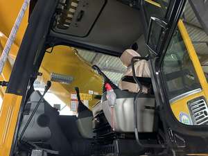 Excavatrice sur chenilles hydraulique pour travaux lourds, moteur haute puissance 257 kW, capacité de la benne 2,1 m, garantie 1 an - Product Image 6