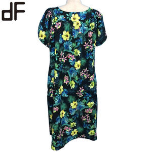 Vestido Casual de Mujer Estilo Bohemio de Alta Calidad OEM, Manga Corta, Cuello Redondo, Estampado Floral Verde, Muumuu para Otoño - Product Image 4