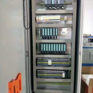 Gabinete de control PLC personalizado de alta calidad Caja eléctrica completa con frecuencia variable para equipos de distribución de energía - Product Image 4