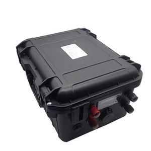 Batería <span class=keywords><strong>de</strong></span> litio Lifepo4 12V 30ah 50ah 100ah 150ah 200ah con maleta IP55 para barco marino eléctrico - Product Image 5
