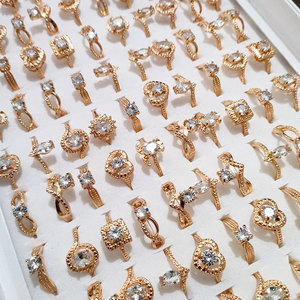 <b>Gold</b> Plated Alloy <b>Cocktail</b> <b>Rings</b> With Cubic Zirconia Prong Setting Heart Shape Glam Style Women's Daily Wear Jewelry Gift - Product Image 1