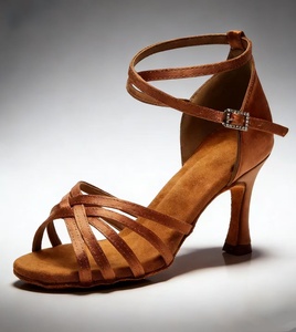 <span class=keywords><strong>Scarpe</strong></span> <span class=keywords><strong>da</strong></span> <span class=keywords><strong>Ballo</strong></span> Latino Marroni <span class=keywords><strong>da</strong></span> <span class=keywords><strong>Donna</strong></span> Professionali con Tacco Alto Sandali <span class=keywords><strong>da</strong></span> <span class=keywords><strong>Ballo</strong></span> per Tango e Valzer - Product Image 1