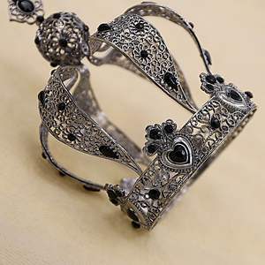 BELLEWORLD vente chaude château couronne anniversaire outils gâteau européen décoration noir baroque roi rétro couronne anniversaire - Product Image 2