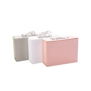 Kemasan Hadiah Kustom Kotak Kertas Magnetik Dapat Dilipat dengan Pegangan Hadiah Kotak Kemasan Pakaian Sesuai Pesanan dengan Pita