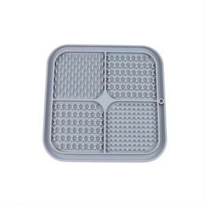 Nuevo diseño personalizado multifunción calmante alimentador lento estera para lamer y masaje de baño silicona mascota perro lamer almohadilla montado en la pared estera para lamer - Product Image 5