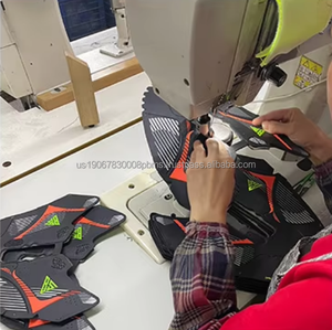 Zapatos deportivos para hombre con logotipo personalizado, nueva plataforma ligera de cuero negro, de talla grande, antideslizante, para correr al aire libre, gran oferta - Product Image 6