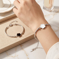 Gelang Bunga Lima Kelopak Baja Anti Karat Berlapis Emas 18K, Rantai Bunga Mewah Ringan, Hadiah Grosir
