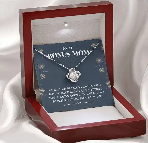 Pendant box