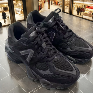 <span class=keywords><strong>Scarpe</strong></span> di Design 0906 da Uomo e Donna da Corsa Triple Black in Pelle da Ginnastica per Uomo da Esterno - Product Image 3