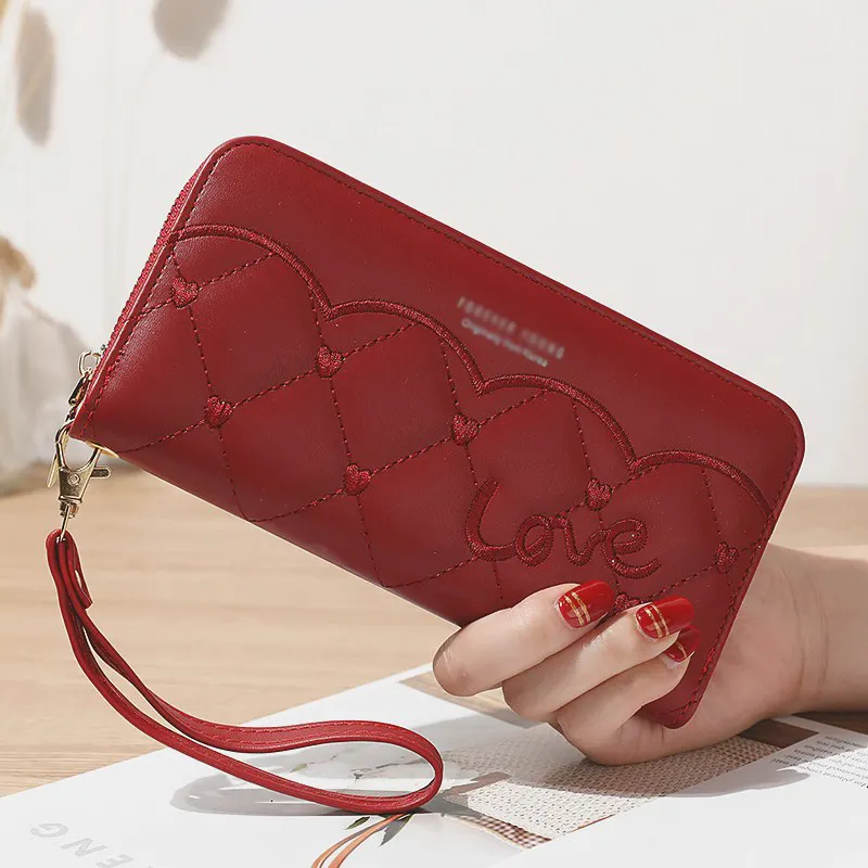 Uzun moda el çantası işlemeli aşk kalp dekoratif fermuarlı deri kadın debriyaj cüzdan