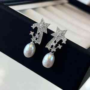 Nuovo orecchini di <span class=keywords><strong>perle</strong></span> cometa S925 in puro argento con orecchini d'acqua dolce naturale con gocce d'acqua di riso orecchini di <span class=keywords><strong>perle</strong></span> per belle ragazze - Product Image 1