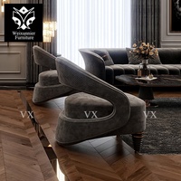 Chaise d'appoint de salon de luxe contemporaine en velours à dossier incurvé moderne avec chaise simple durable en bois massif