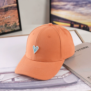 Gran oferta Unisex ajustable de alta calidad diseño a rayas logotipo bordado personalizado deportivo Formal patrón de amor estilo gorra de béisbol - Product Image 1