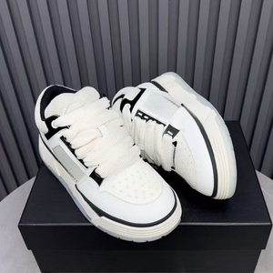 Chaussures de skate montantes personnalisées de haute qualité pour l'extérieur - Chaussures de sport décontractées de marque de créateur tendance pour hommes et femmes - Product Image 3