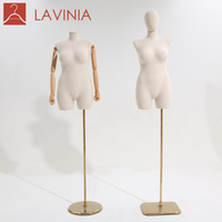 Maniquí Femenino de Plástico de Medio Cuerpo Talla Grande Lavinia, Modelo Femenino con Busto para Tienda de Ropa, Maniquí para Lencería, Bikini, Vestidos Sexys