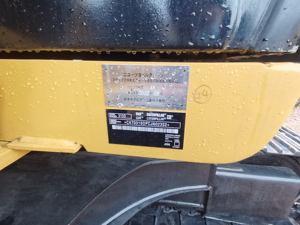 Excavadora sobre orugas Cat315D2 pequeña y mediana con bomba de motor Componentes del núcleo del motor Marca usada Vendido barato - Product Image 3