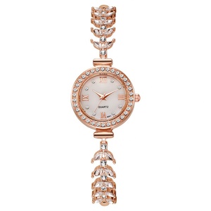 Montre pour homme minimaliste et élégante avec bracelet en acier, grand cadran, incrustations de diamants, mouvement mécanique de haute qualité - Product Image 3