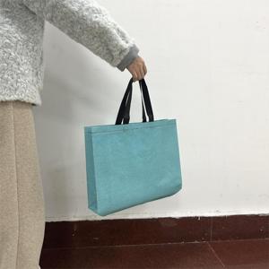 Bolsa de Mano Personalizada con Logotipo, Laminada, de Tela No Tejida, con Película Brillante, Impresión 3D, Bolsa de Compras Reutilizable, Promocional, Publicitaria - Product Image 1