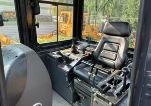 Venta caliente shantui 220hp SD22 excavadora de orugas estándar D4 excavadora con cargador usado SHANTUI SD22 para la venta a un precio bajo - Product Image 6