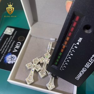 Pendentif Croix en Argent 925 avec Moissanite Taille Baguette, Sertie de Moissanites, Testée au Diamant Testeur, Colliers Pendentifs Raffinés - Product Image 4